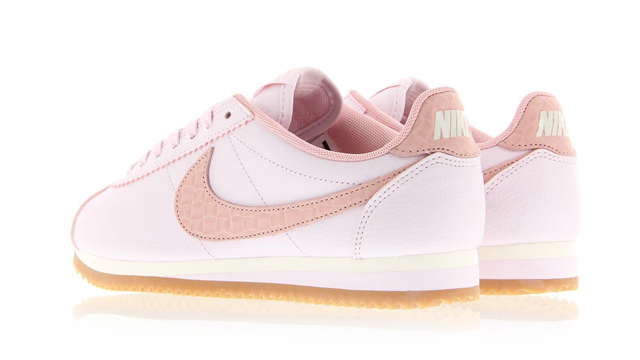 nike cortez dusty pink