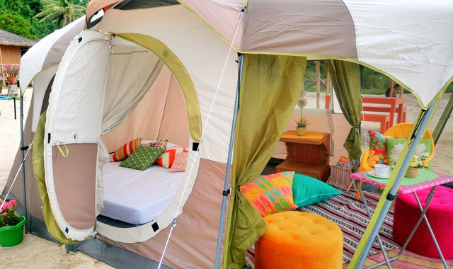 Sand And Stars In Aurora Has A Glamping Tent