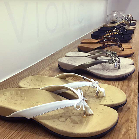 used vionic sandals