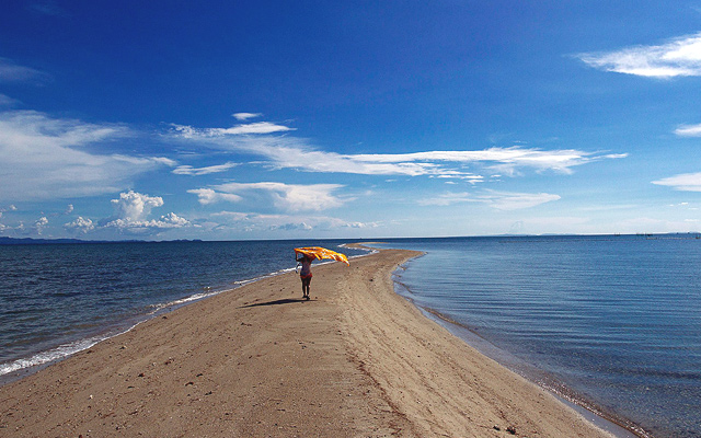 amazing-sandbars-you-should-visit-in-the-philippines