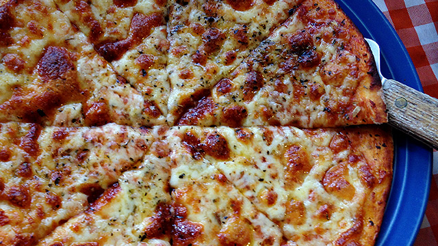 Where Can You Get The Best Cheese Pizza in Manila