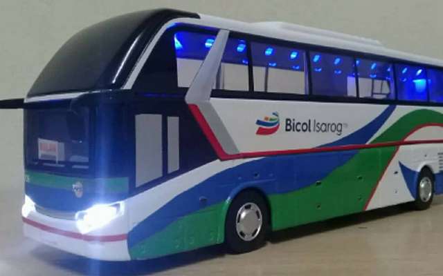 This Sleeper Bus Is A Tempting Alternative To Driving Out