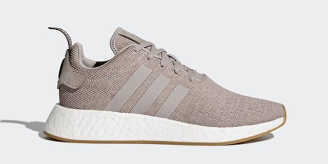 Adidas nmd 70 discount off and on