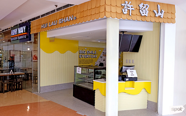 Hui Lau Shan Manila Gives One Year Supply Of Drinks To First Customer