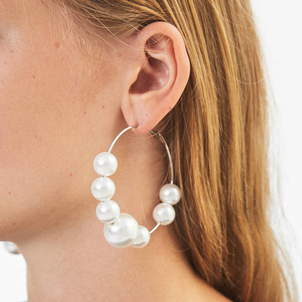 10 Pearl Earrings With a Unique Twist