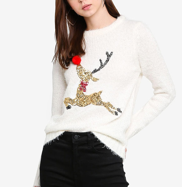 uniqlo ugly christmas sweater