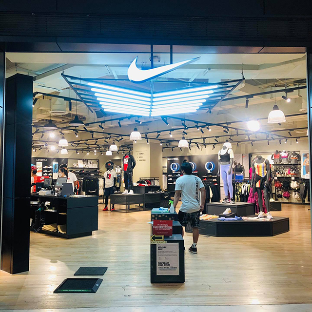 nike store in the galleria houston