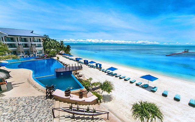 Luxurious Resort in Philippines: The Bellevue Resort