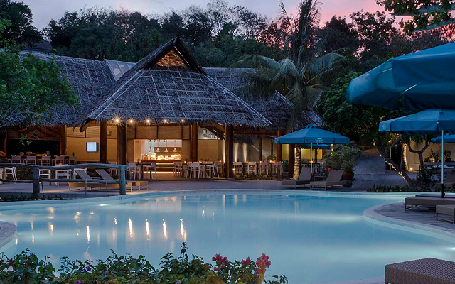 Luxurious Resort in Philippines: Bluewater Sumilon Island Resort