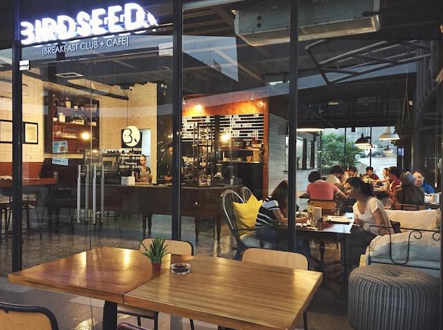 Cafe In Cebu Makes Sensational Mixed Berry Pancakes