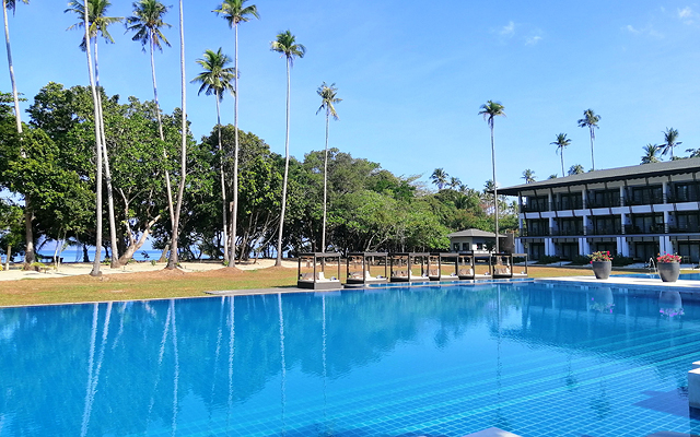 Luxurious Resort in Philippines: Seda Lio