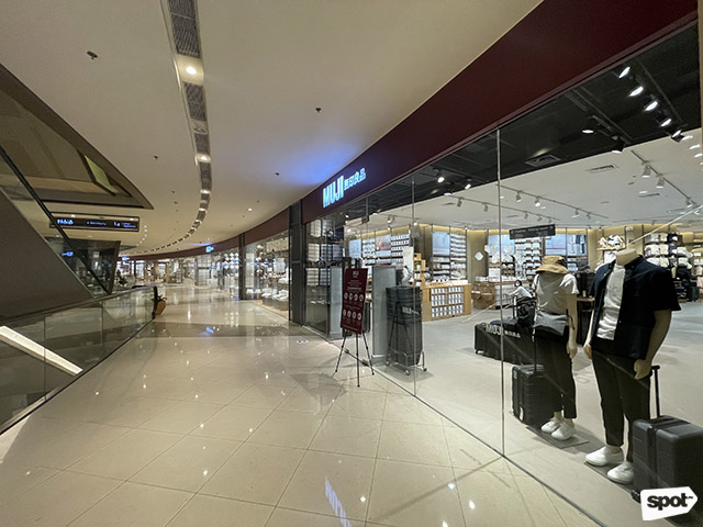The entire facade of MUJI's biggest store in the country is located at the East Wing of Shangri-la Plaza