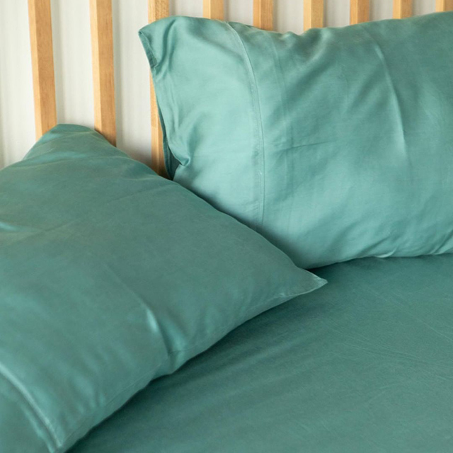 Silky bed sheets and pillow cases: