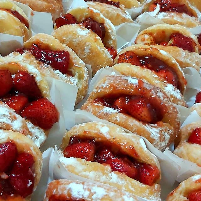 strawberry donuts