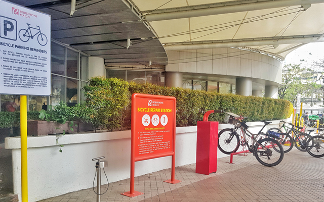 Robinsons Place Manila bike parking