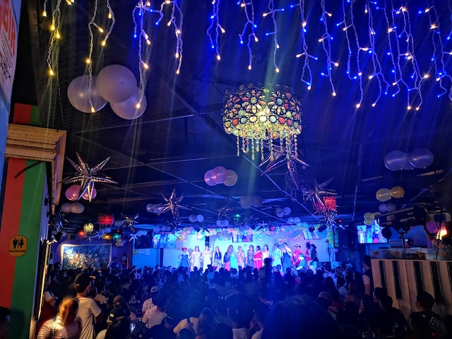 bars in Metro Manila: Klownz and Zirkoh