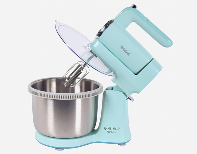 Bear stand mixer