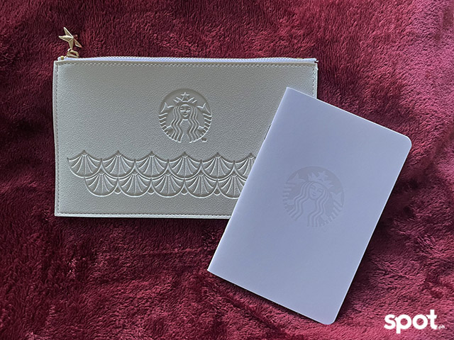 The Starbucks 2022 Pouch Set in White