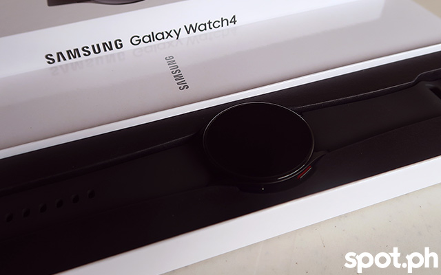 Samsung Galaxy Watch4 unboxing