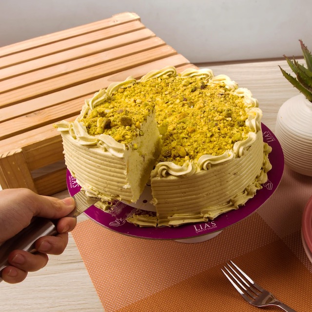 Lia's Cakes in Season, avocado cake