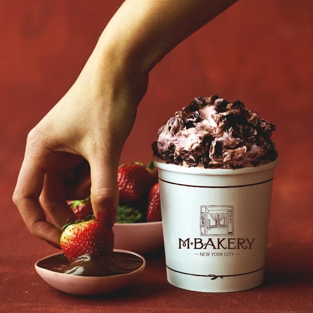 Chocolate Covered Strawberry Pudding from M Bakery
