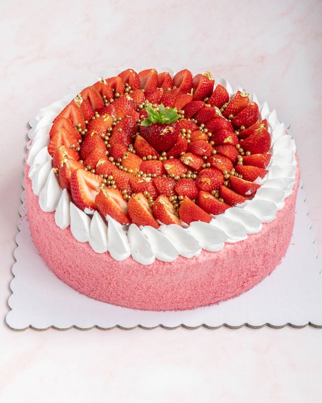 Best Pink Strawberry Cakes in Manila: Where to Order