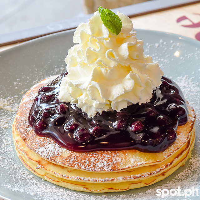 kitchen by the coffee bean and tea leaf, cbtl, Pancakes with Blueberries