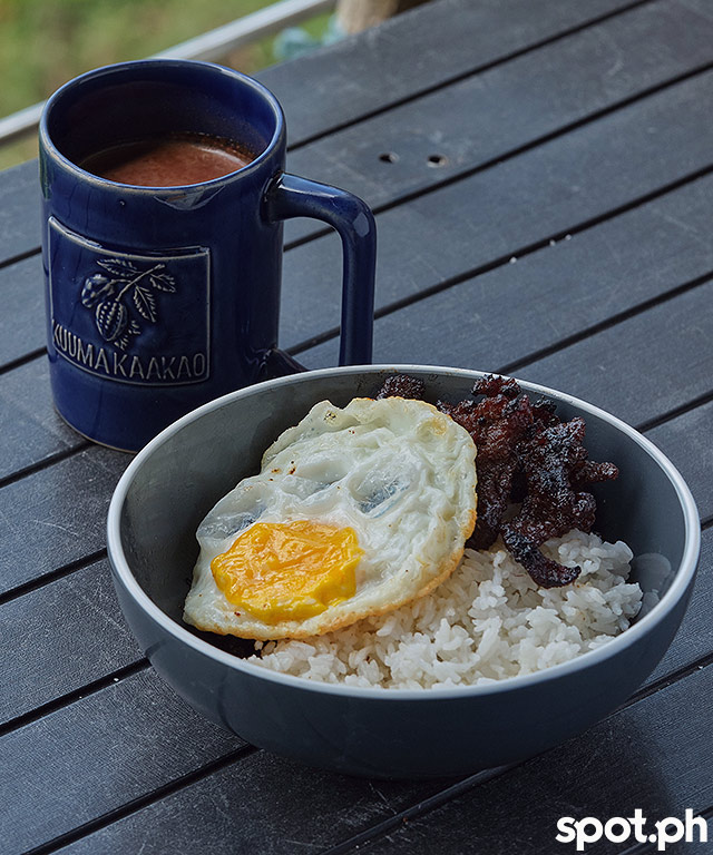 kuuma kakao kaffe tagaytay tapa with egg