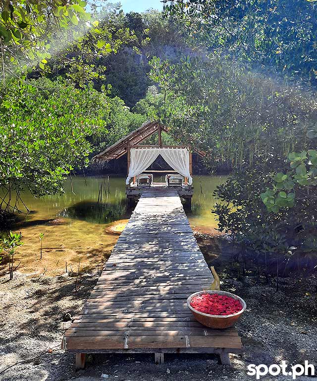 outdoor massage at bluewater sumilon island resort