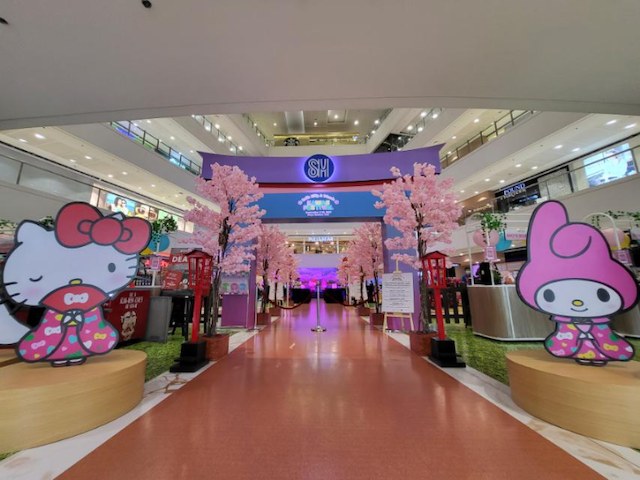 Hello Kitty - Welcome to the new Hello Kitty Shop!