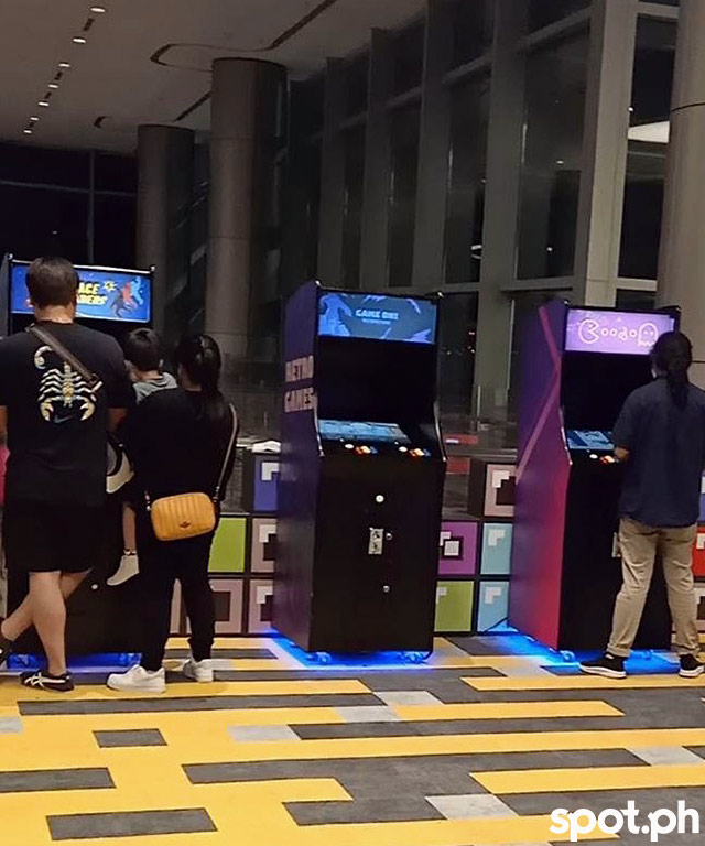 singapore changi airport arcade