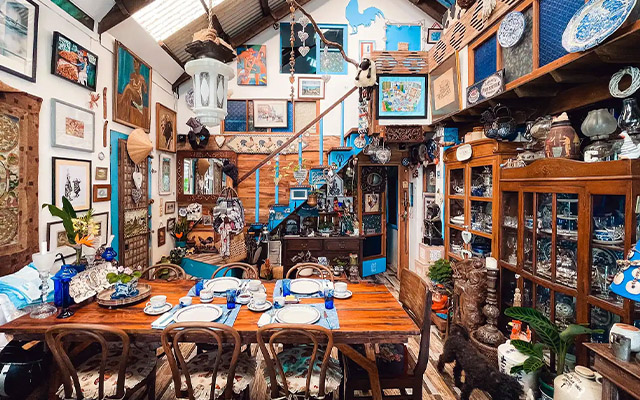Le Coq Bleu Dining Area