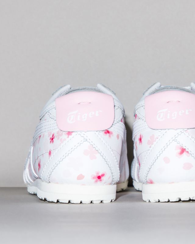 onitsuka tiger cherry blossoms pretty sneakers_1 back