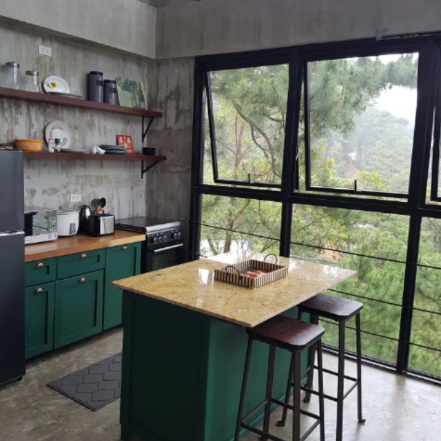 Baguio Hillhouse kitchen