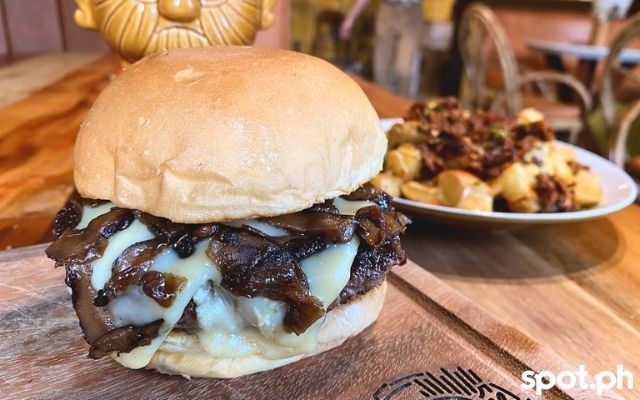 Siargaos Big Belly Burgers Opens In Bgc