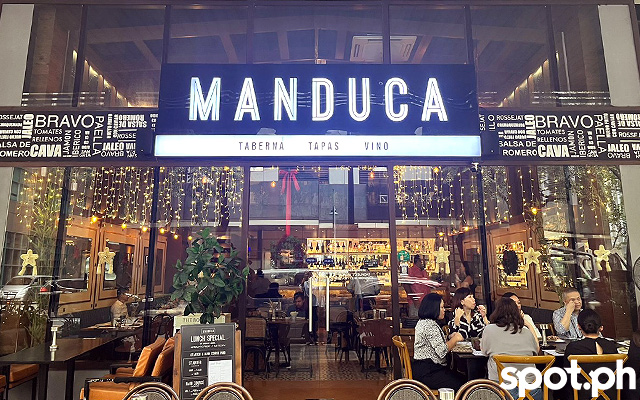 Manduca mall sales