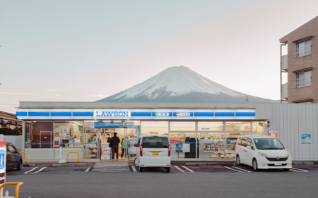 Mt. Fuji Lawson