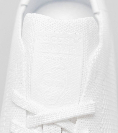 Primeknit stan smith triple white best sale