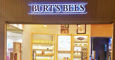 veteraan gordijn String string The first Burt's Bees store in the country is now open