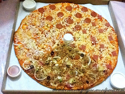 Round Up Where To Get Giant Pizzas In Manila Spot Ph