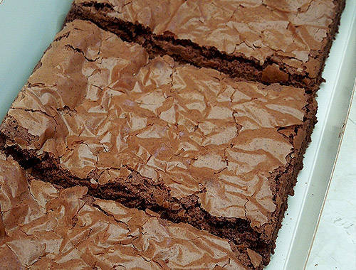 Featured image of post Easiest Way to Make Purple Oven Brownies Price List