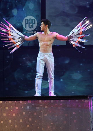 10 Crazy Bench Body Fashion Show Outfits That Will Make Your Day