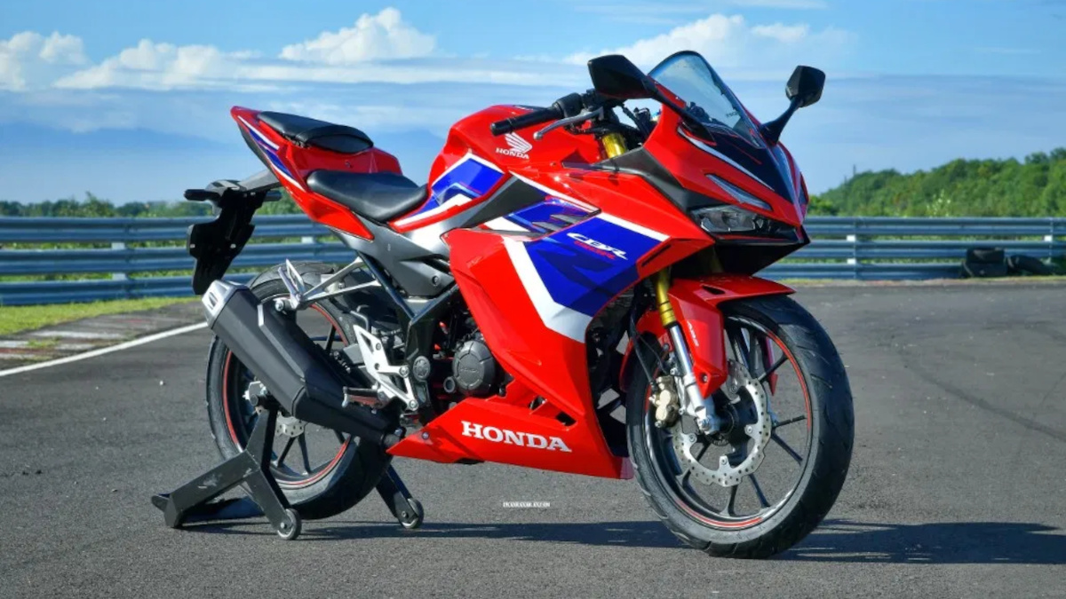 Understand and buy > honda cbr 150 2021 model > disponibile