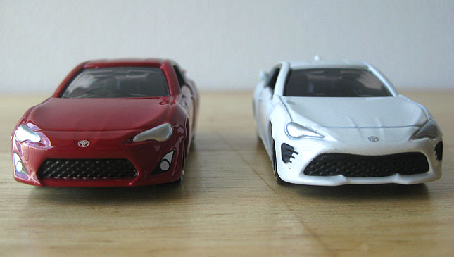 Refreshed Toyota 86 Tomica scale model