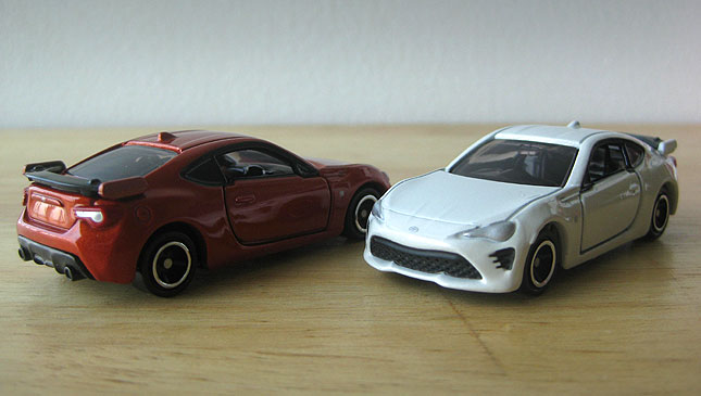 Refreshed Toyota 86 Tomica scale model