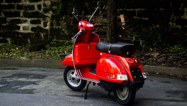 Vespa PX 150 keeps the old-schooler flame | Feature Articles | Top Gear ...