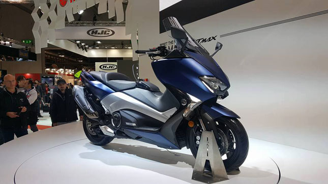 Honda, Yamaha maxi scooters face off at Milan Motorcycle Show