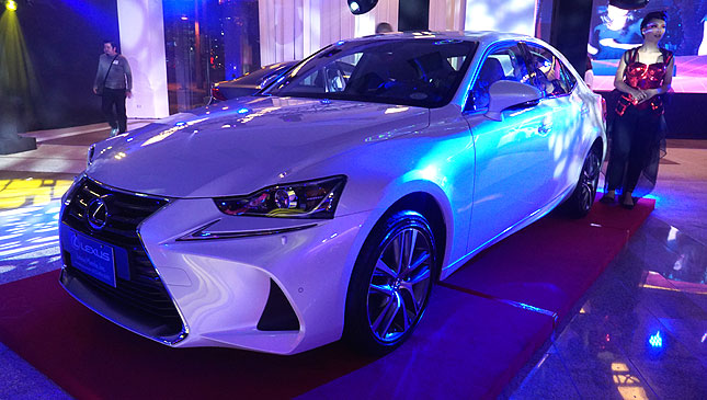 Lexus is 0 100