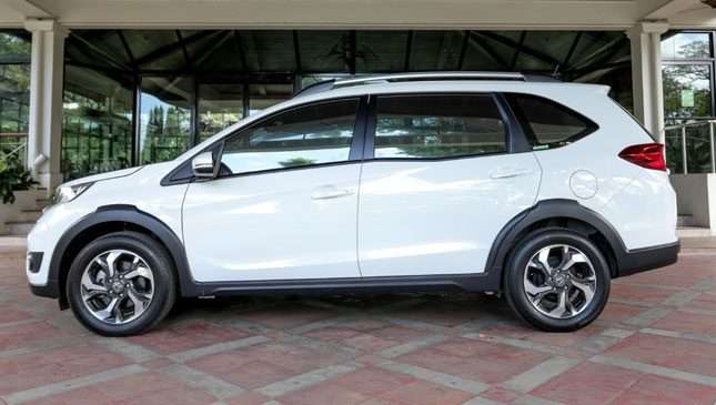 Honda BR-V S CVT: review, photos, specs, price