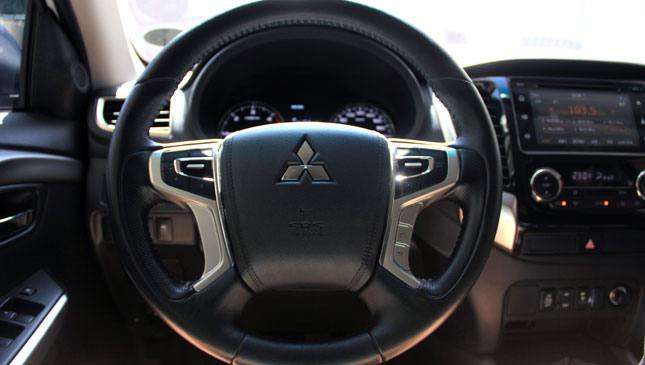 mitsubishi adventure steering wheel size